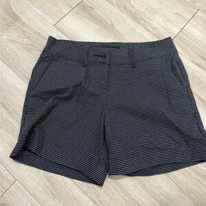 THE LIMITED navy blue polka dot shorts